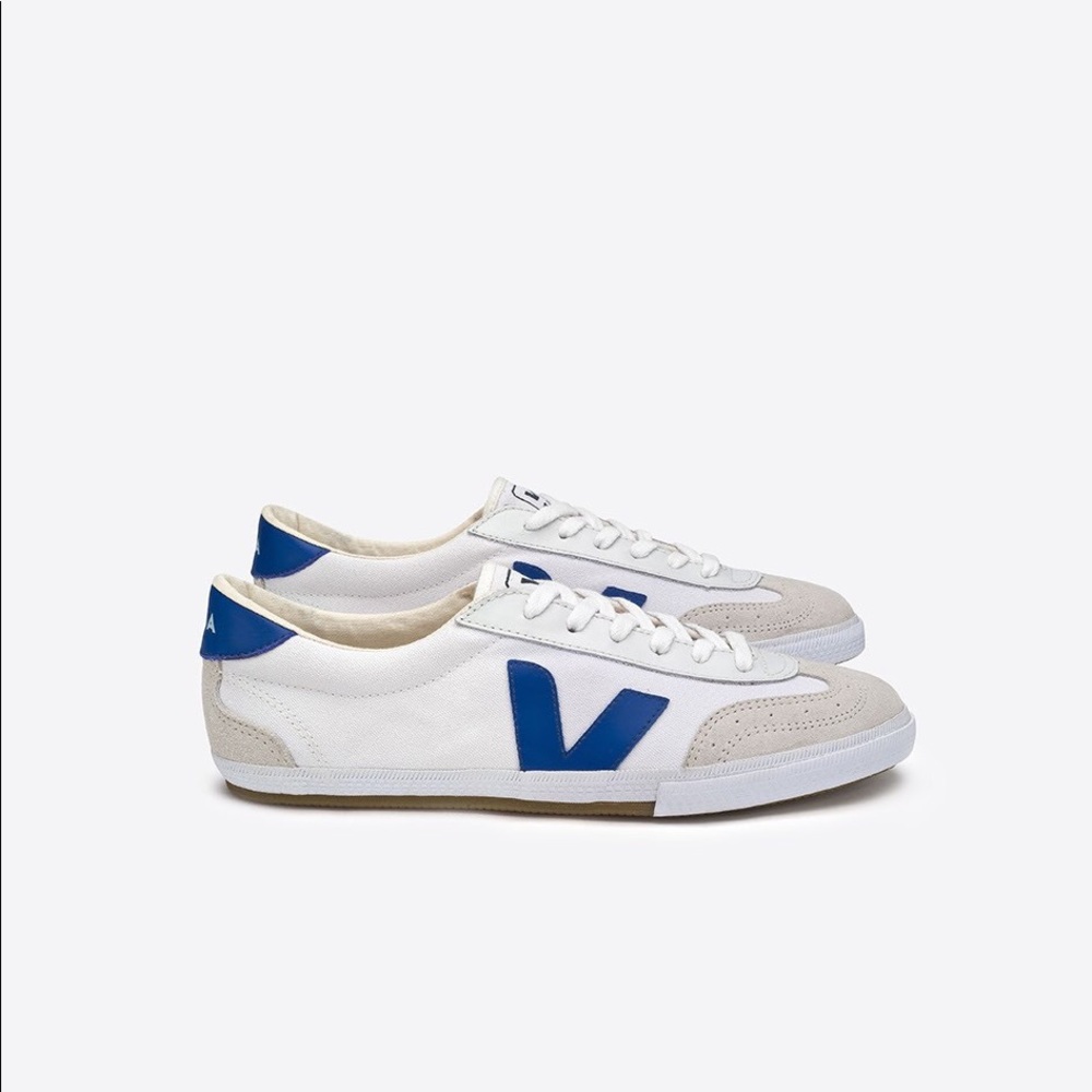 BRAND NEW Volley Canvas Veja shoes